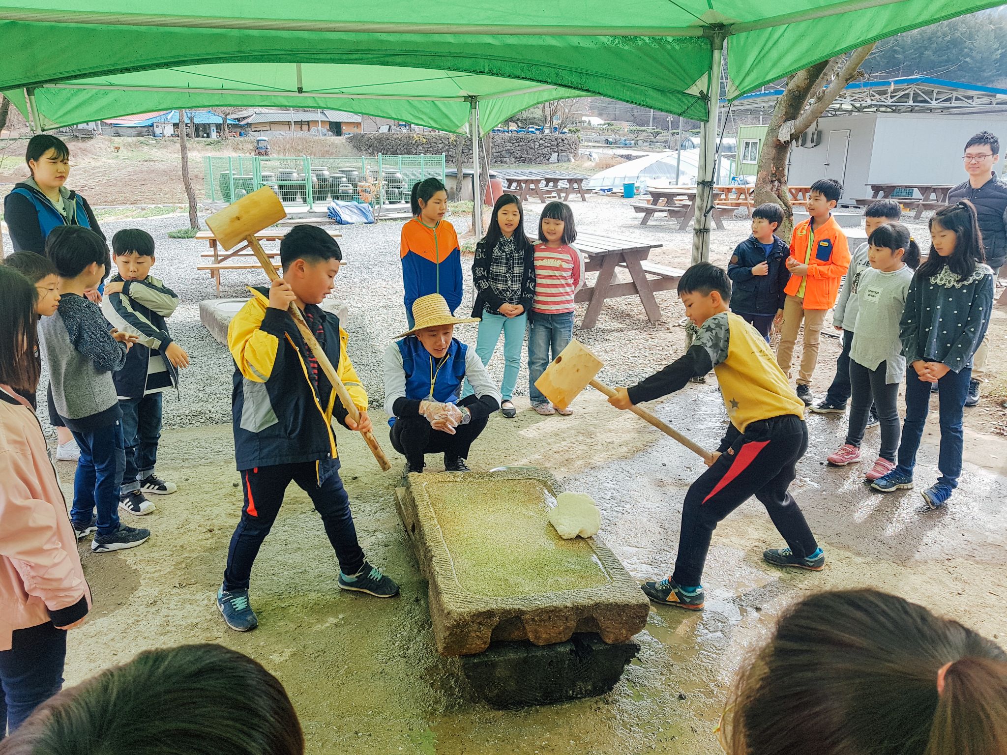 인절미떡메치기 01